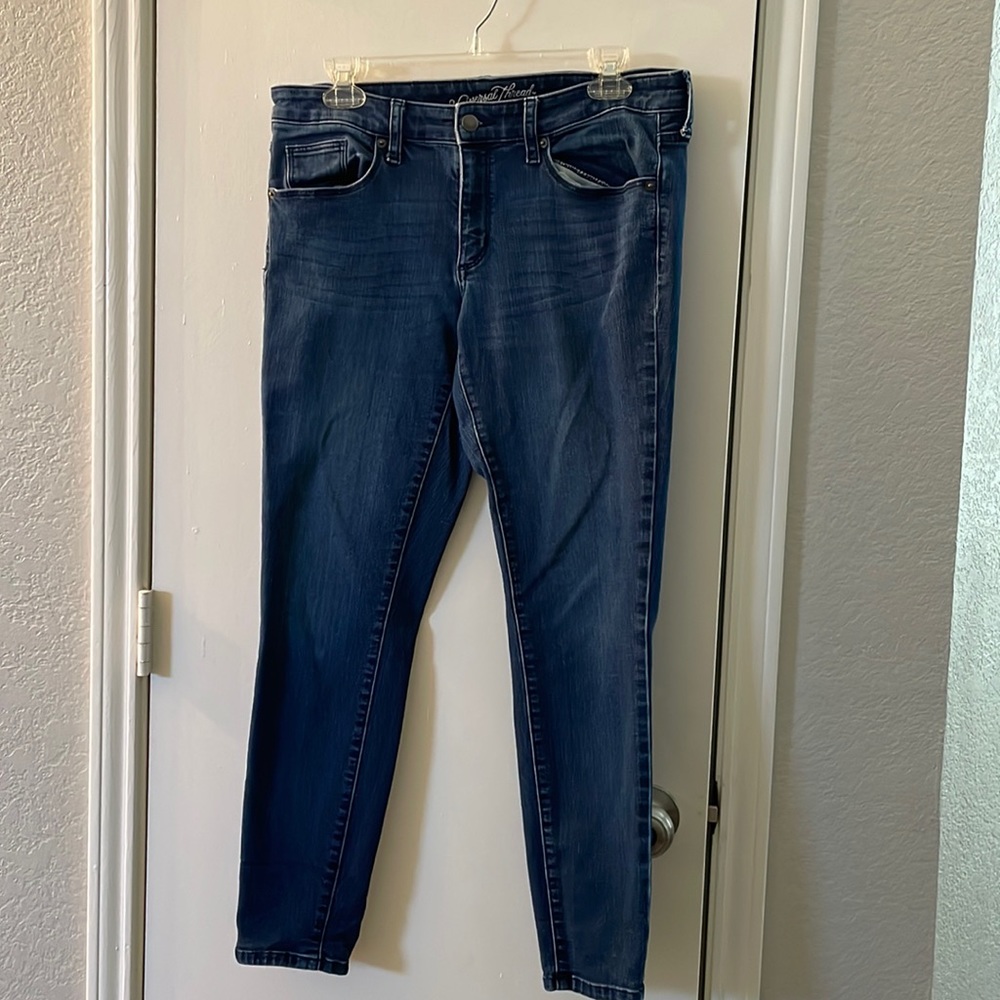 Universal Thread Mid Rise Skinny Stretchy Jeans | 10/30S EUC